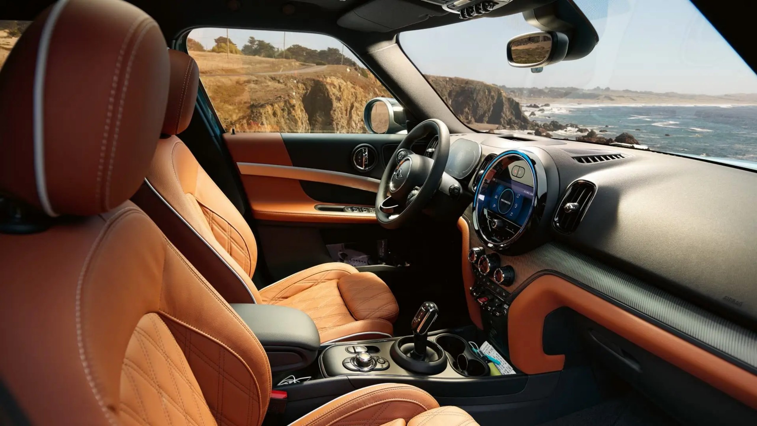 Nové MINI Countryman – elektrické nastavovanie sedadiel – pamäťová funkcia